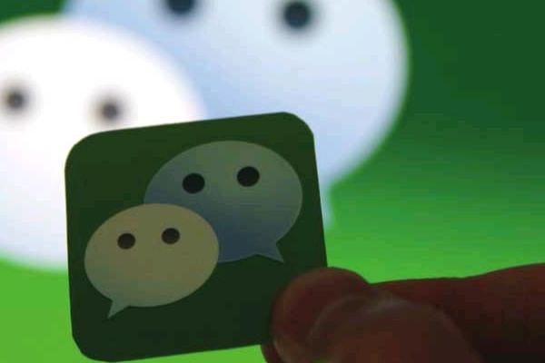 有人说今日头条不太可能替代微信，但会火过微博和知乎，而陌陌有些功能已超越微信，你怎么看？